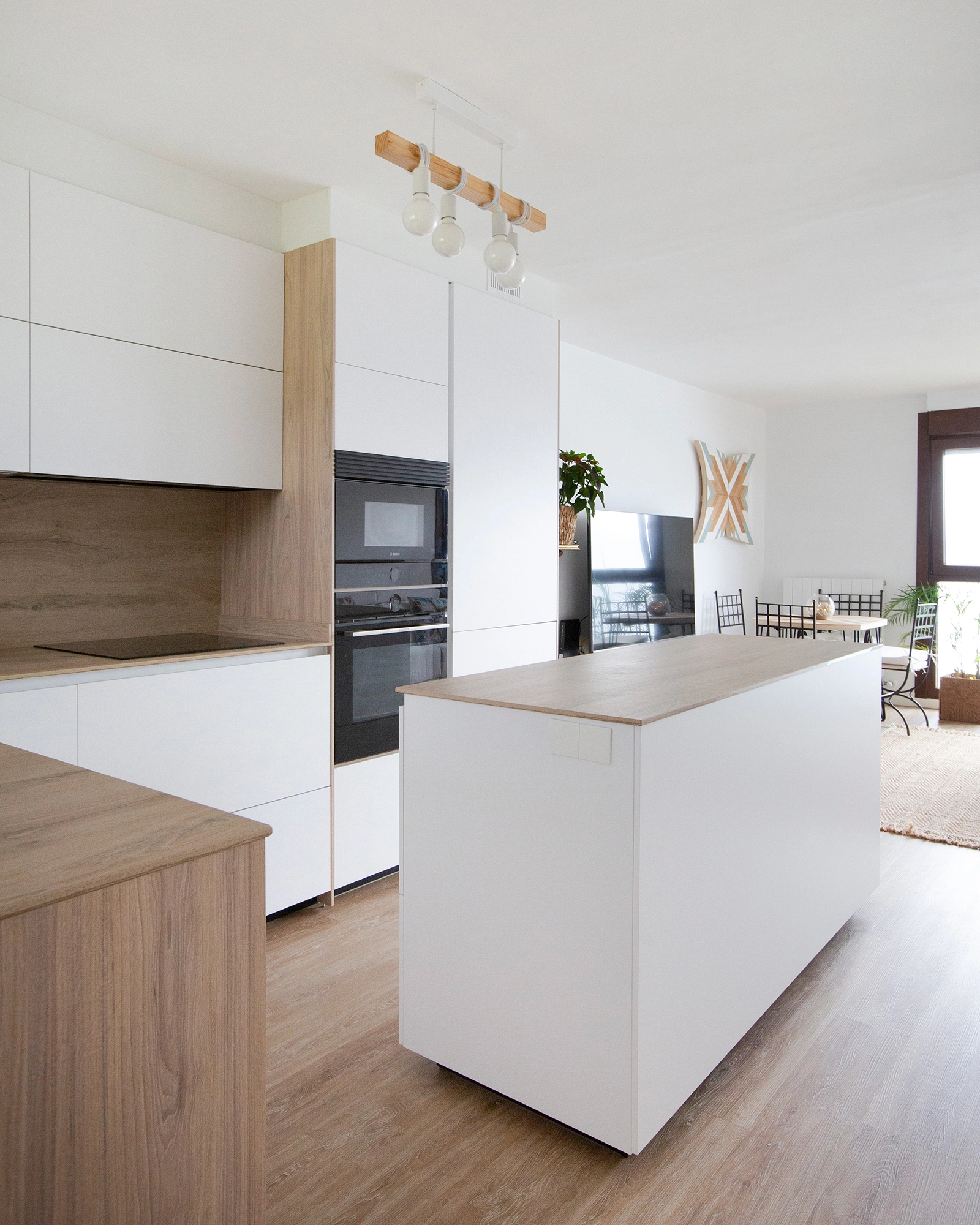 Encimera Sapienstone Rovere Buckskin Encimera porcelánica Sapienstone Rovere Buckskin en cocina